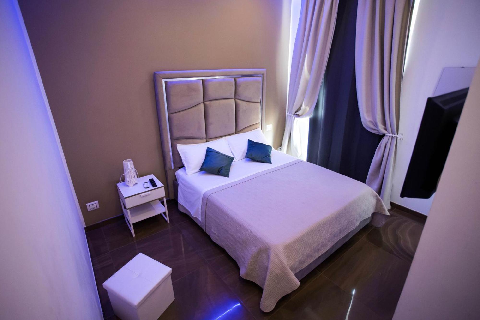 Bed and Breakfast Palazzo 15 Napoli Екстер'єр фото