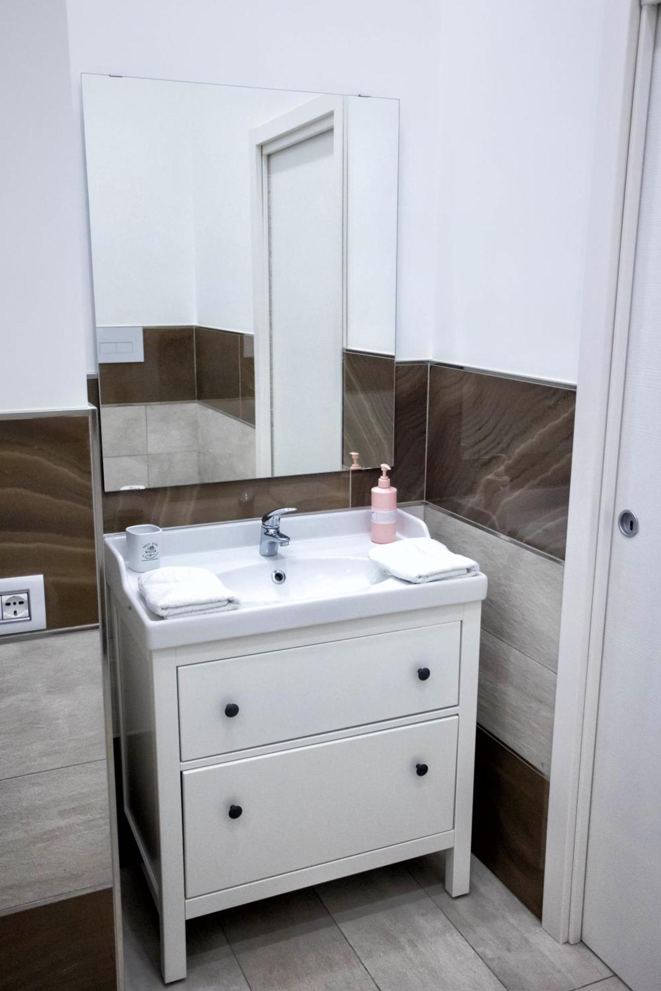 Bed and Breakfast Palazzo 15 Napoli Екстер'єр фото