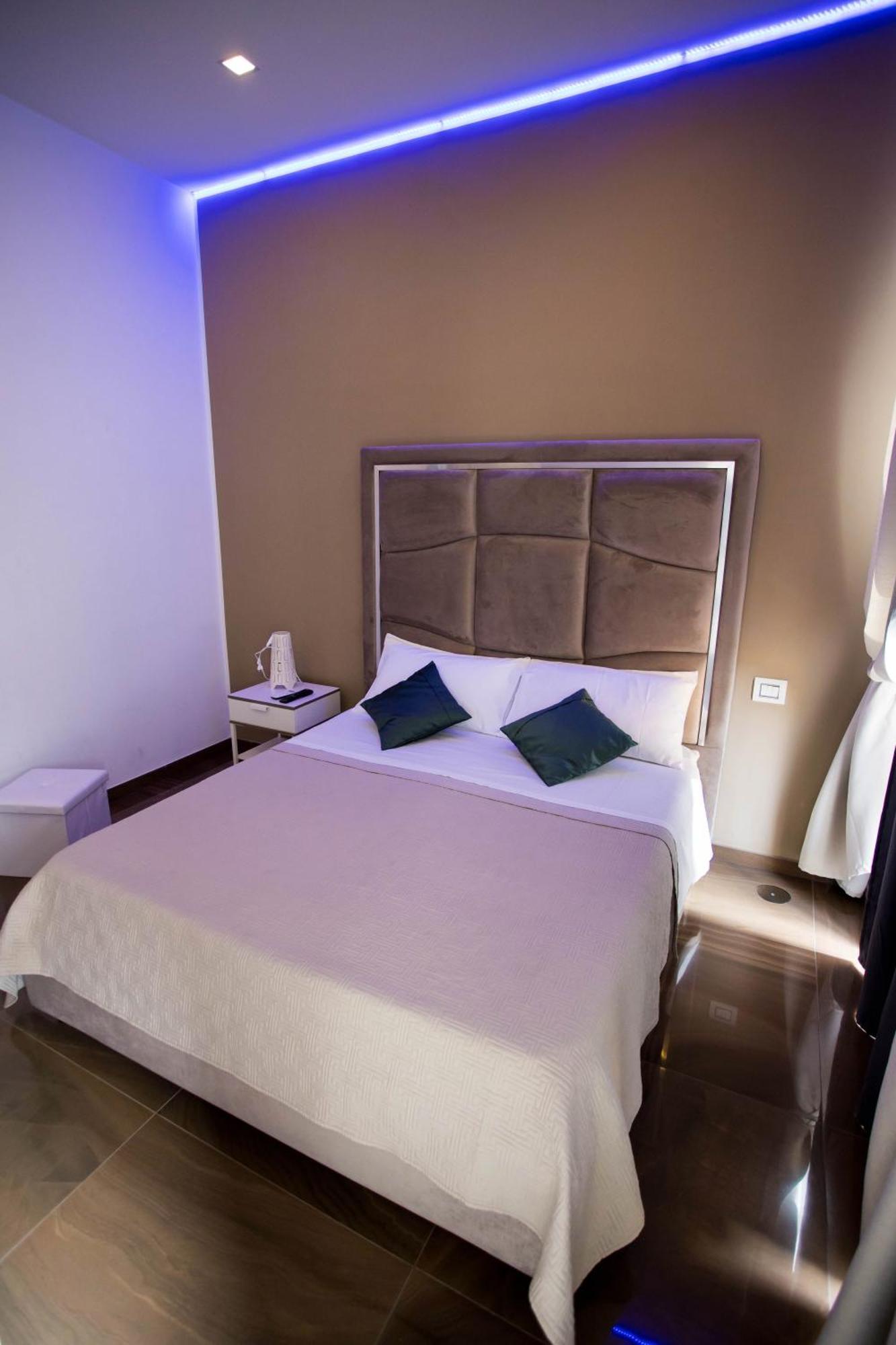 Bed and Breakfast Palazzo 15 Napoli Екстер'єр фото