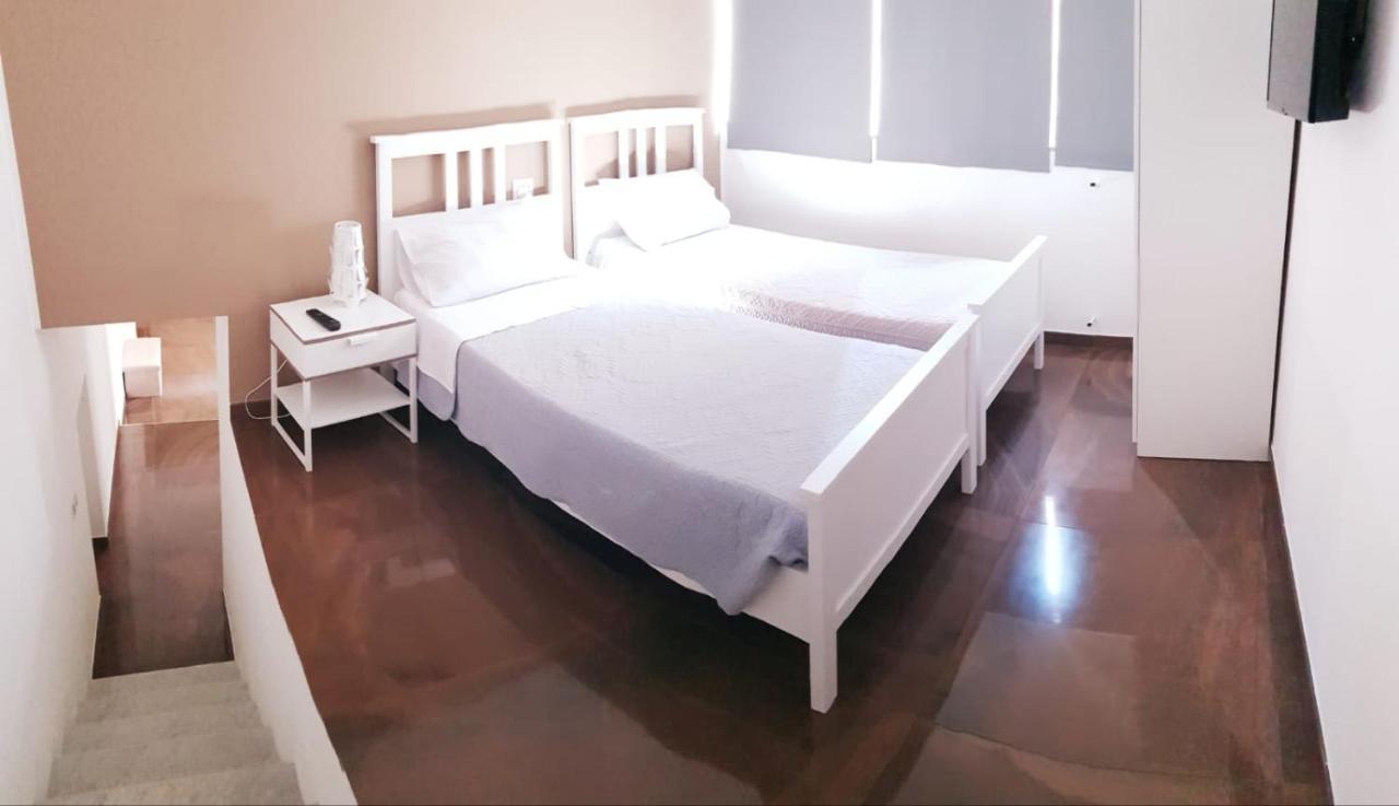 Bed and Breakfast Palazzo 15 Napoli Екстер'єр фото